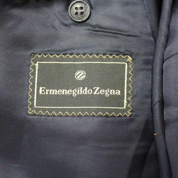 E. ZEGNA SUPER 100's navy double breasted 40R US - Picture 4 of 7